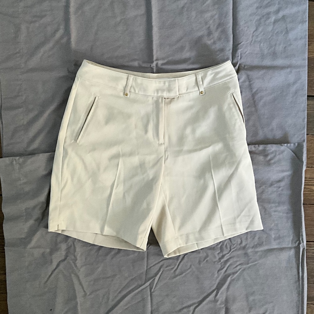 Lady Hagen Shorts